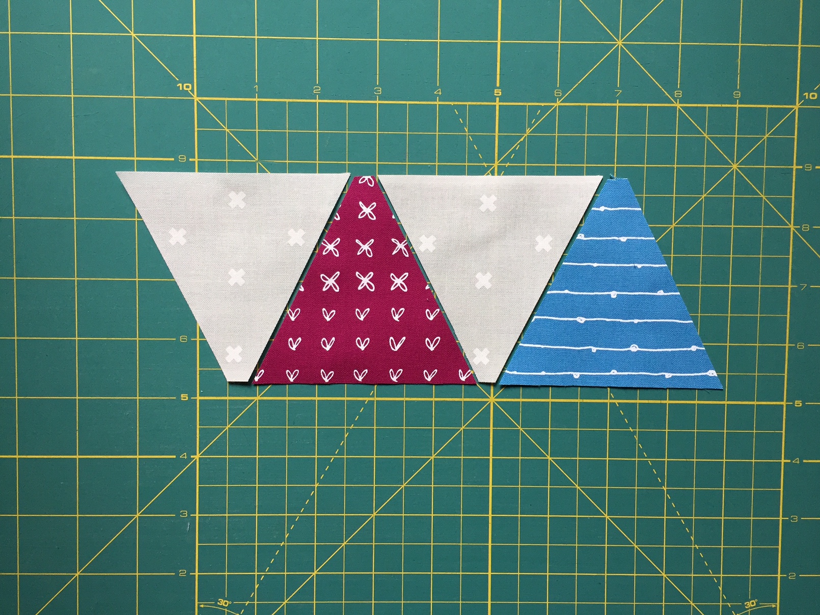 How to cut and sew triangles using a triangle ruler